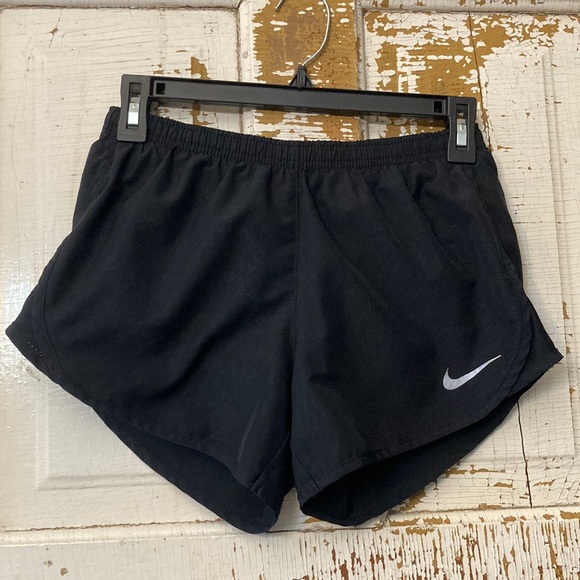 ☀️ Nike Black Dri-Fit Athletic Shorts - Picture 1 of 10